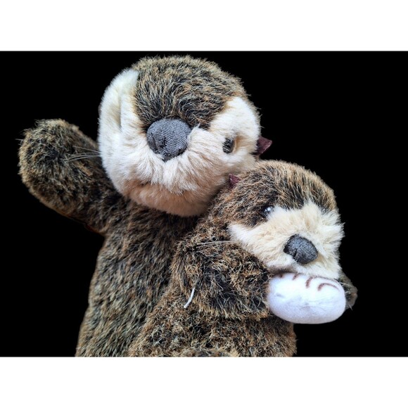 Alaskan Otter Momma and Baby Pup floating on their backs Realistic Fur Rare VGUC - Picture 2 of 12